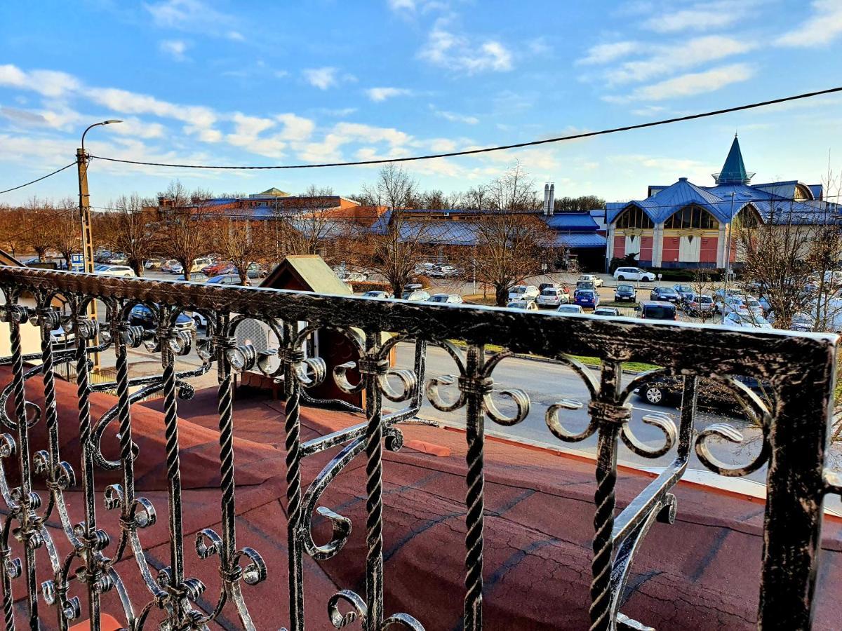 Eva Panzio Hotell Sárvár Exteriör bild