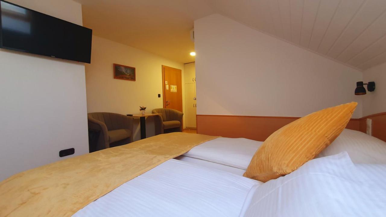 Eva Panzio Hotell Sárvár Exteriör bild