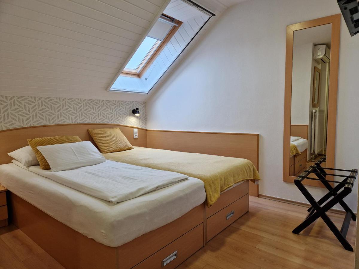 Eva Panzio Hotell Sárvár Exteriör bild
