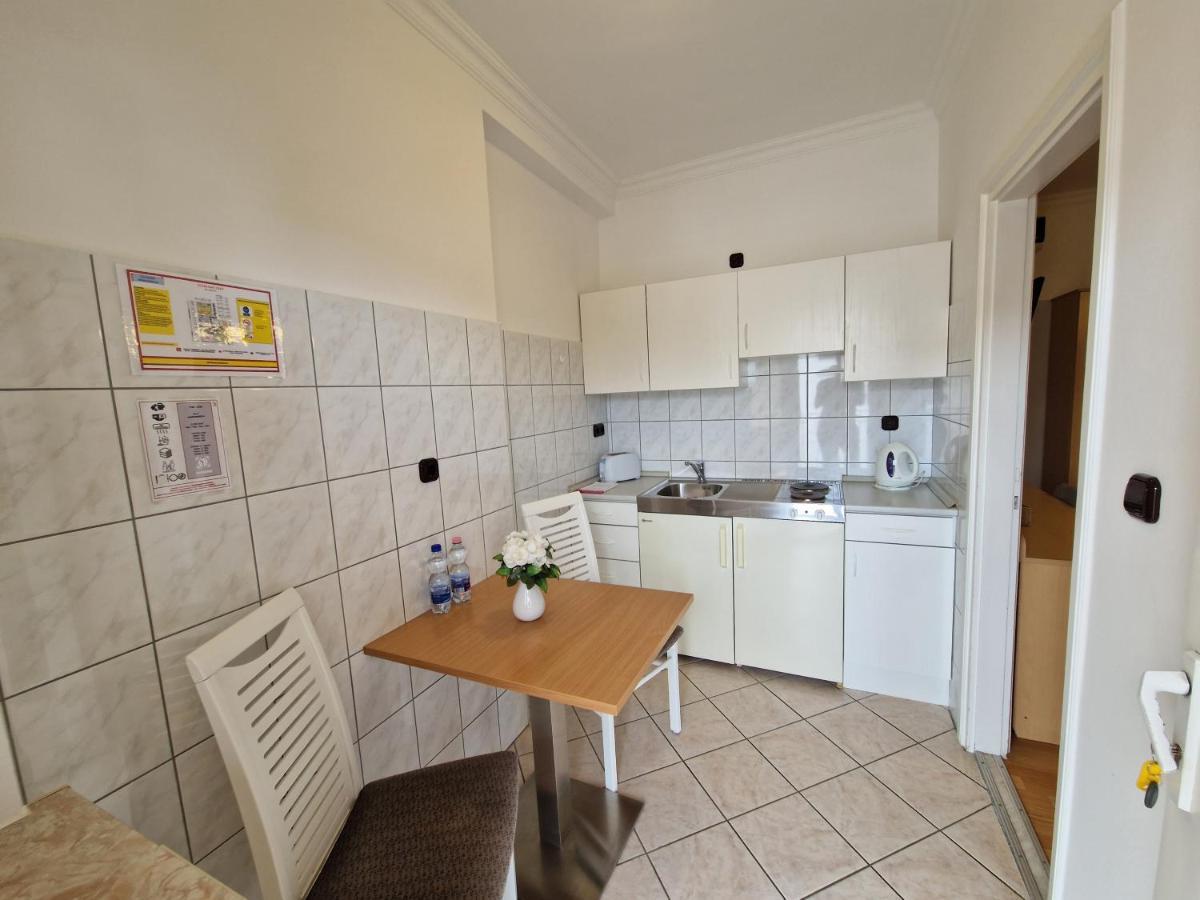 Eva Panzio Hotell Sárvár Exteriör bild