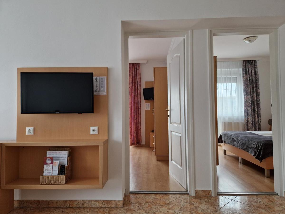 Eva Panzio Hotell Sárvár Exteriör bild