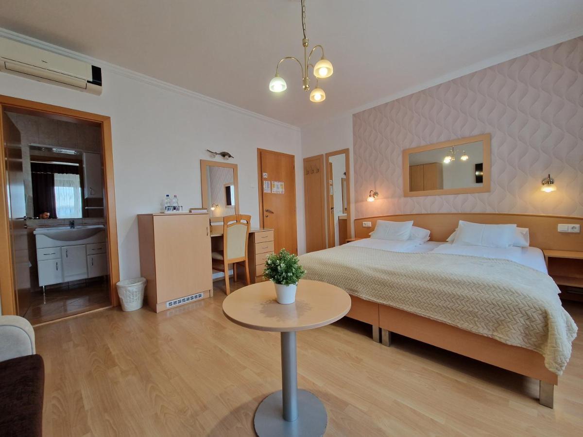 Eva Panzio Hotell Sárvár Exteriör bild