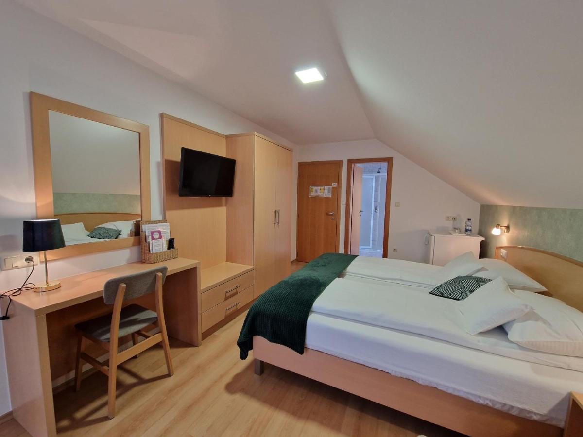 Eva Panzio Hotell Sárvár Exteriör bild