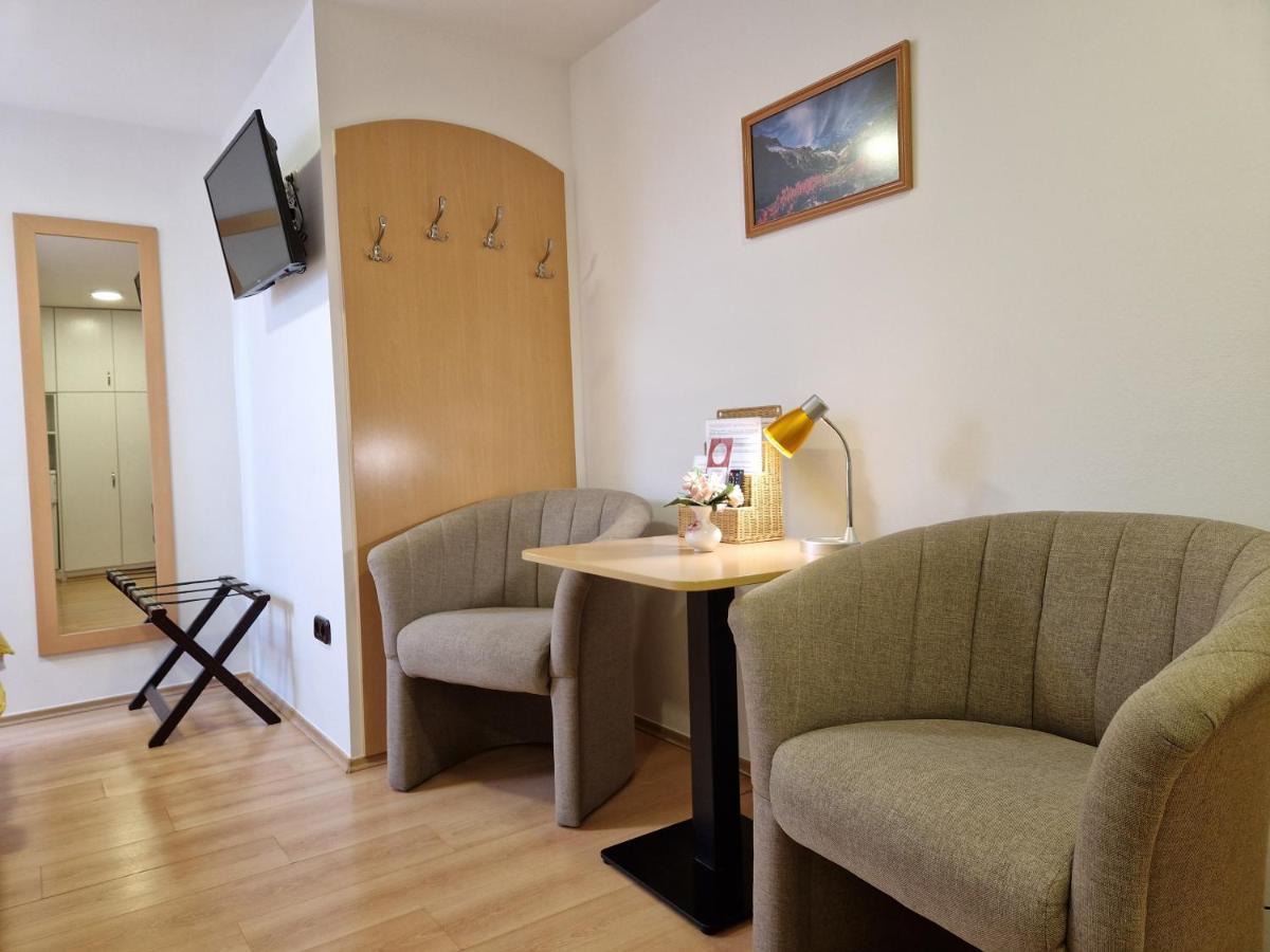 Eva Panzio Hotell Sárvár Exteriör bild