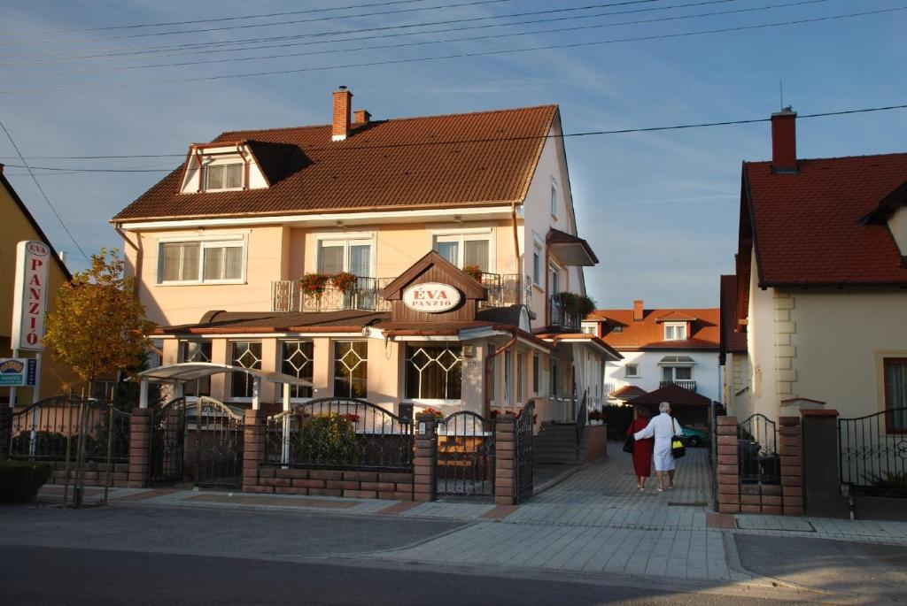 Eva Panzio Hotell Sárvár Exteriör bild