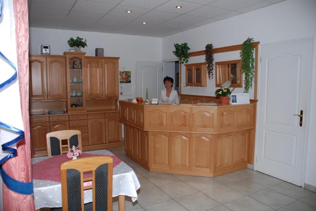 Eva Panzio Hotell Sárvár Exteriör bild